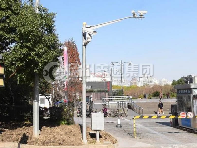 DJG-024，電子警察桿，治安監(jiān)控桿